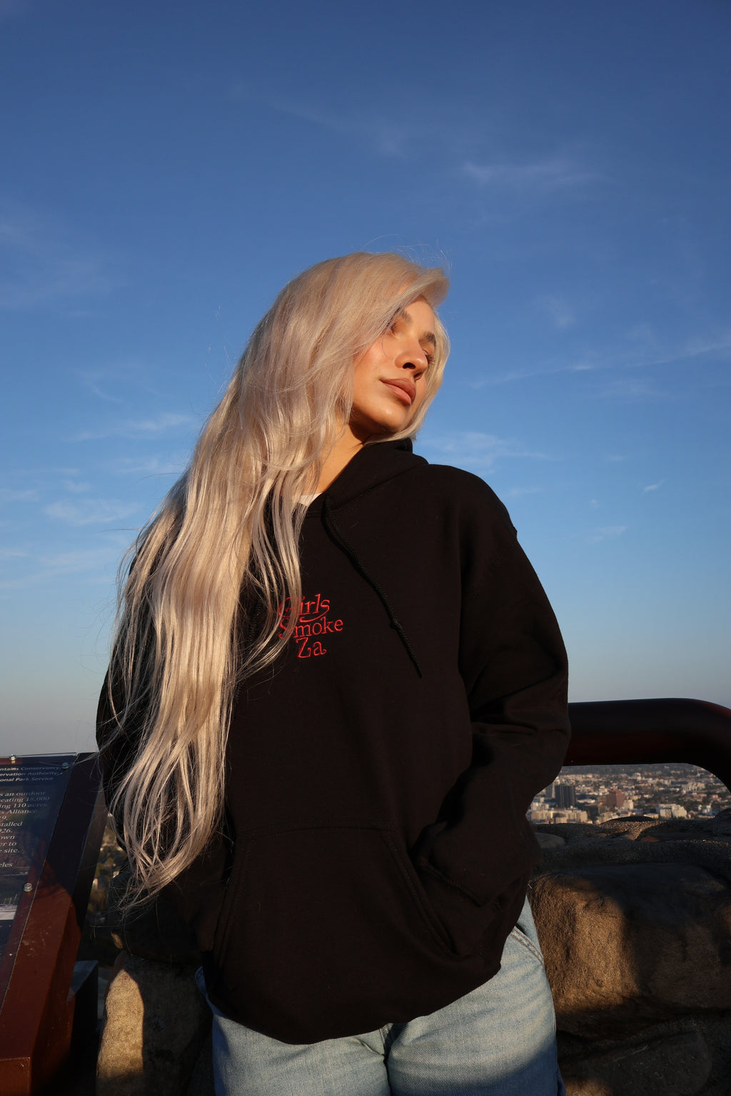 Girls Smoke Za Hoodie (black)