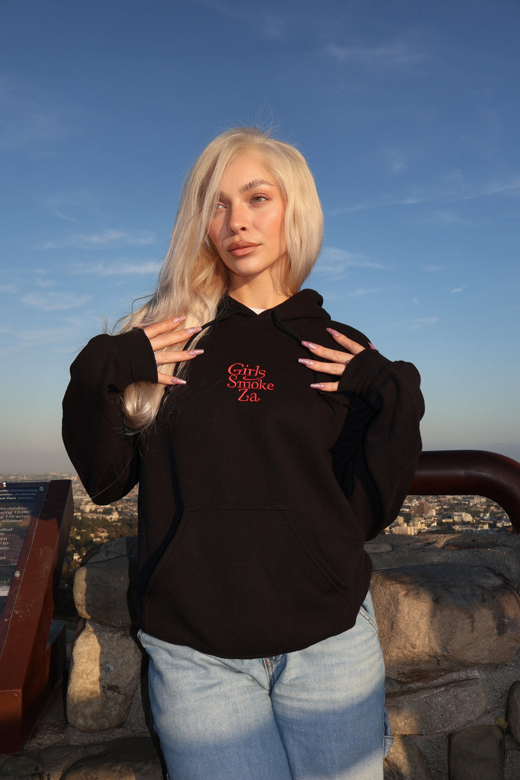 Girls Smoke Za Hoodie (black)