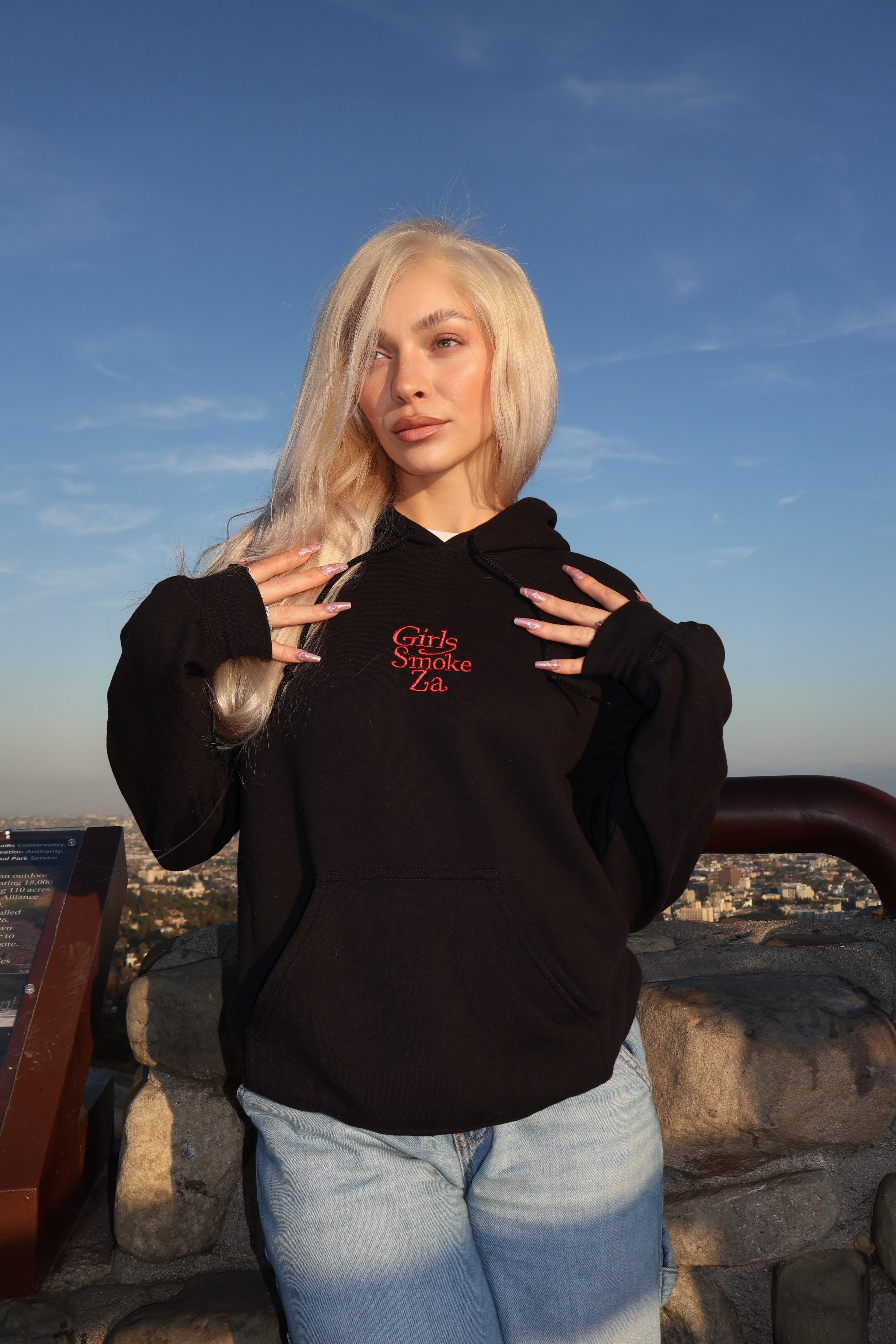 Girls Smoke Za Hoodie (black)