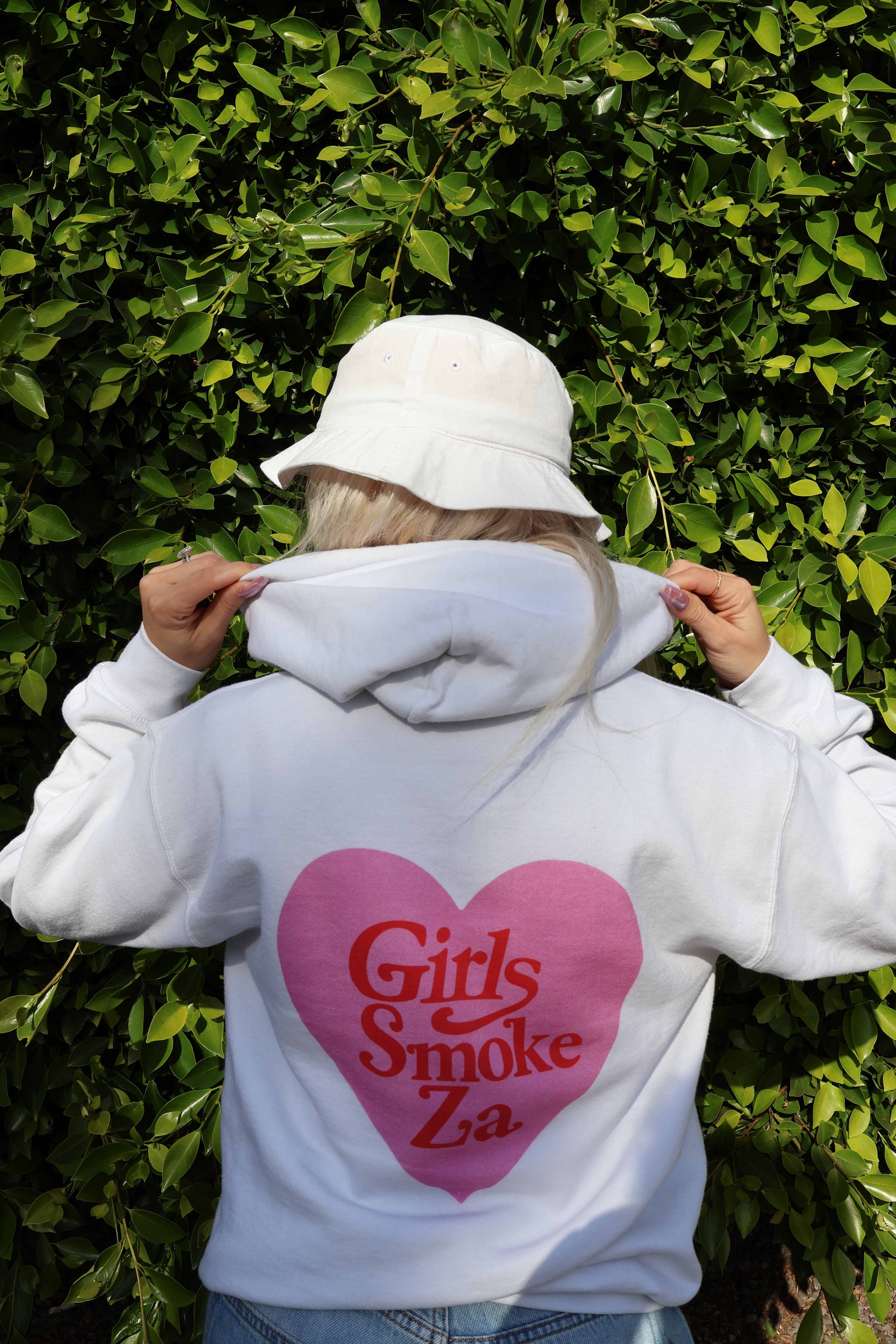 Girls Smoke Za Hoodie (white)