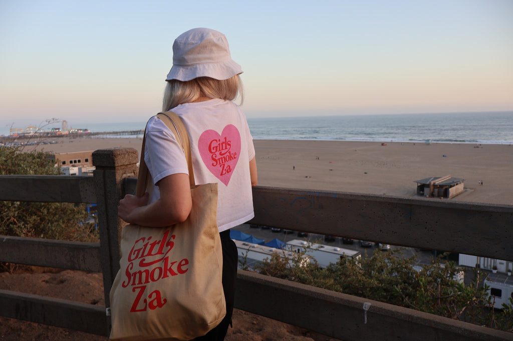 Girls Smoke Za Tote Bag